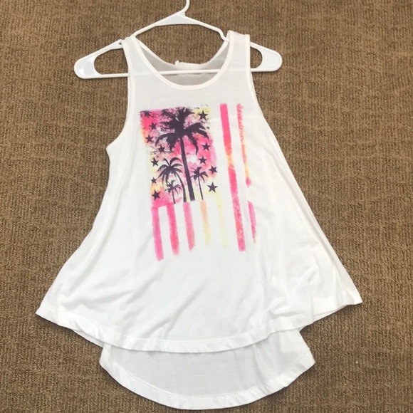 white tank top with cute american flag - Picture 1 of 2